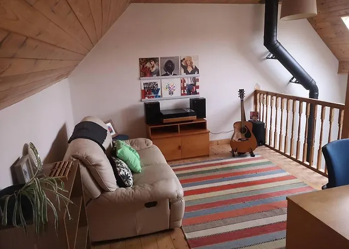 Tranquil Country Escape West Coast Adventure Awaits *